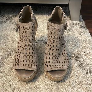 Marc Fisher wedges